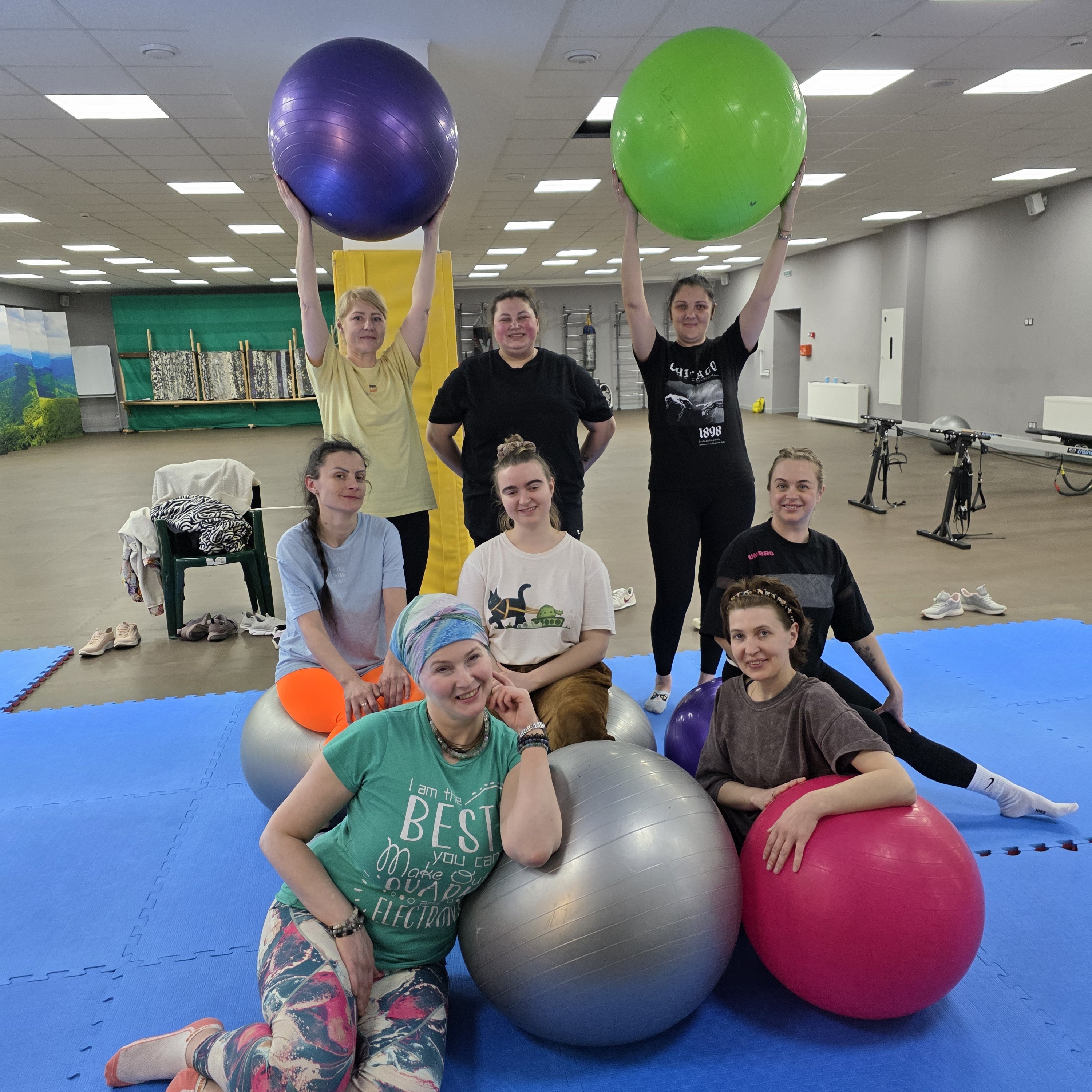 Фото з фітболами